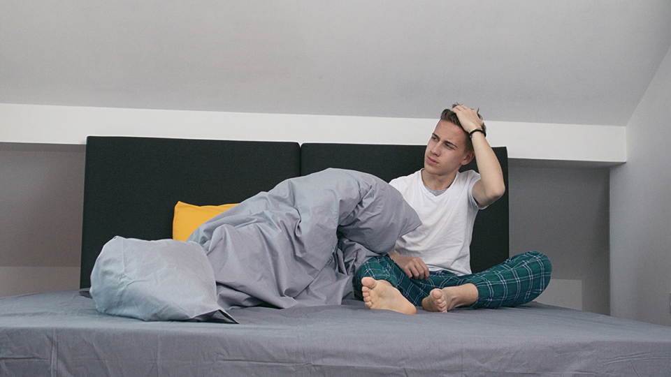 Cómo un mal descanso afecta tu biomecánica y tu salud