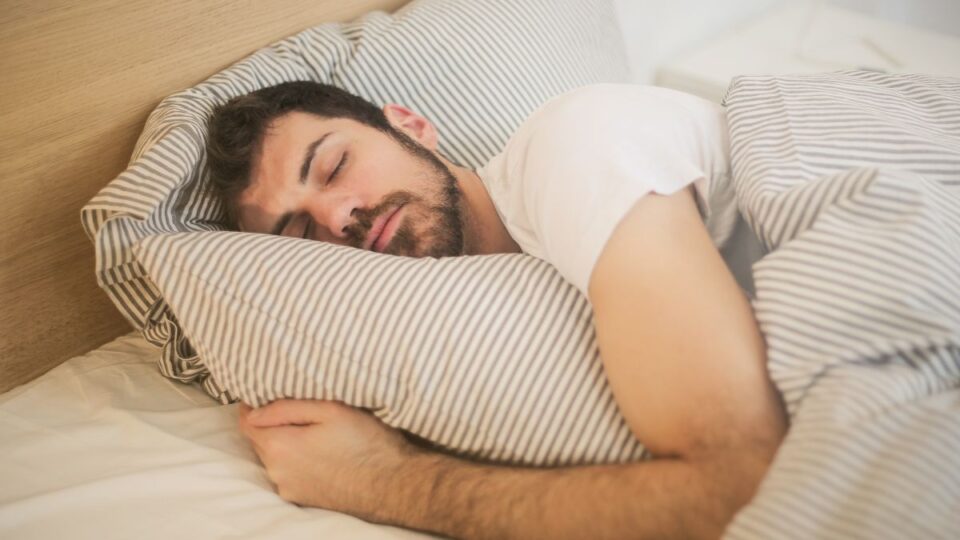 Descanso y rendimiento cómo un buen colchón marca la diferencia